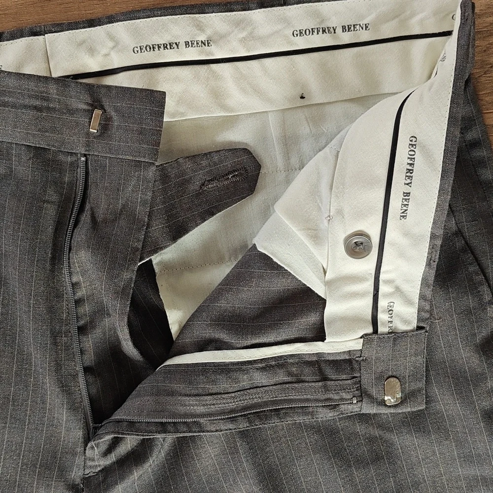 EUC Men's Gray Pinstripe Dress Pants - Picture 4 of 8